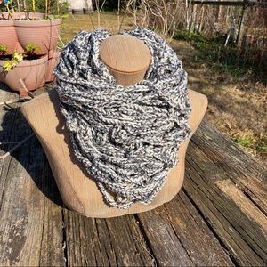 Handmade Nest Cowl ScarfWool Blend